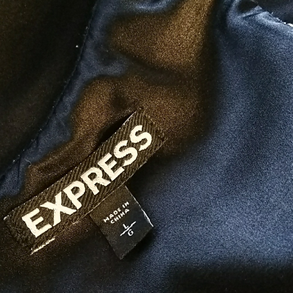 Express Crop Top - Picture 4 of 4